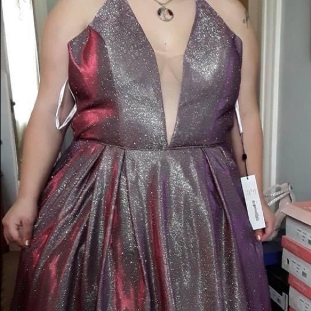 Jovani prom dress - Picture 2 of 2